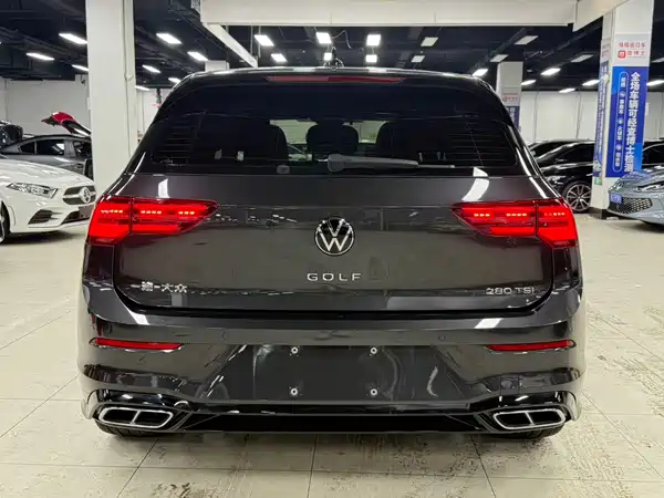 Volkswagen Golf 2022