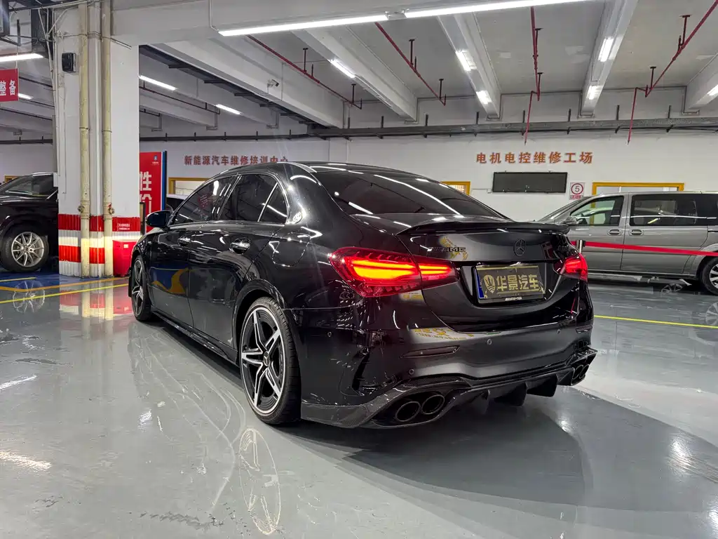 Mercedes-Benz A-Class AMG 2024 — фото 7