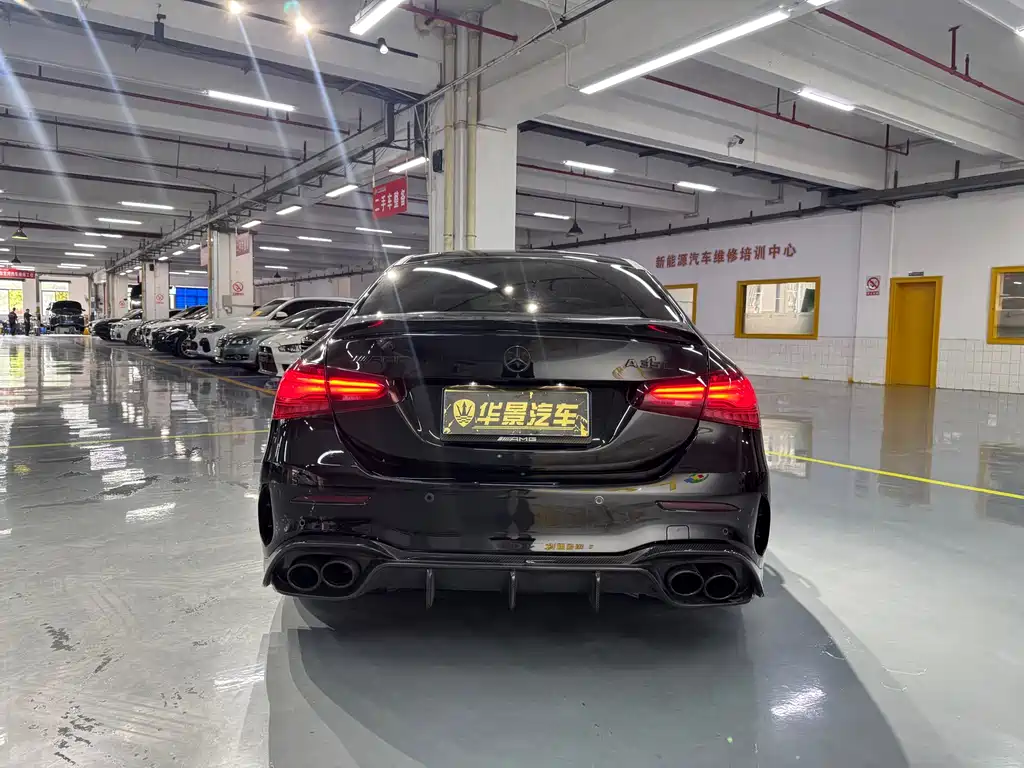 Mercedes-Benz A-Class AMG 2024 — фото 6