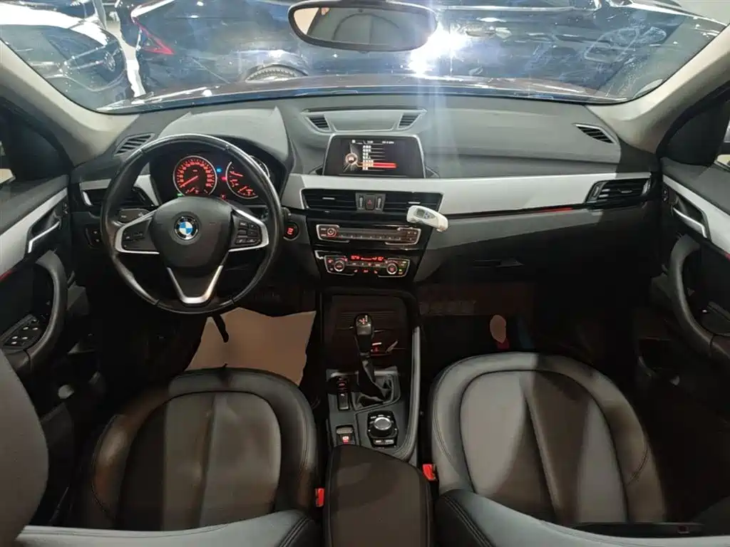 BMW X1 2016 — фото 10