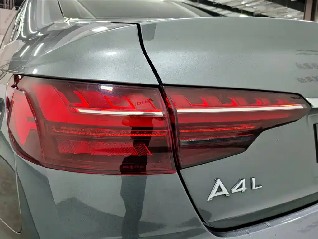 Audi A4L 2020 — фото 14