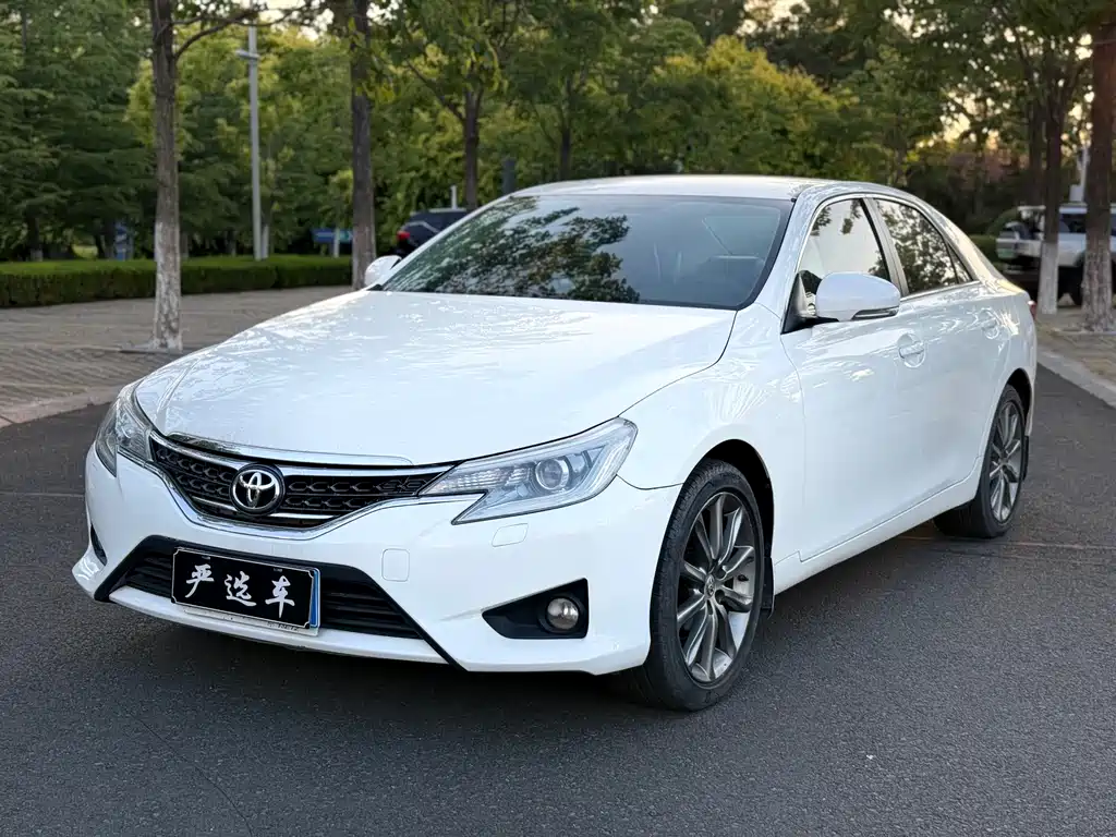Toyota Reiz 2016