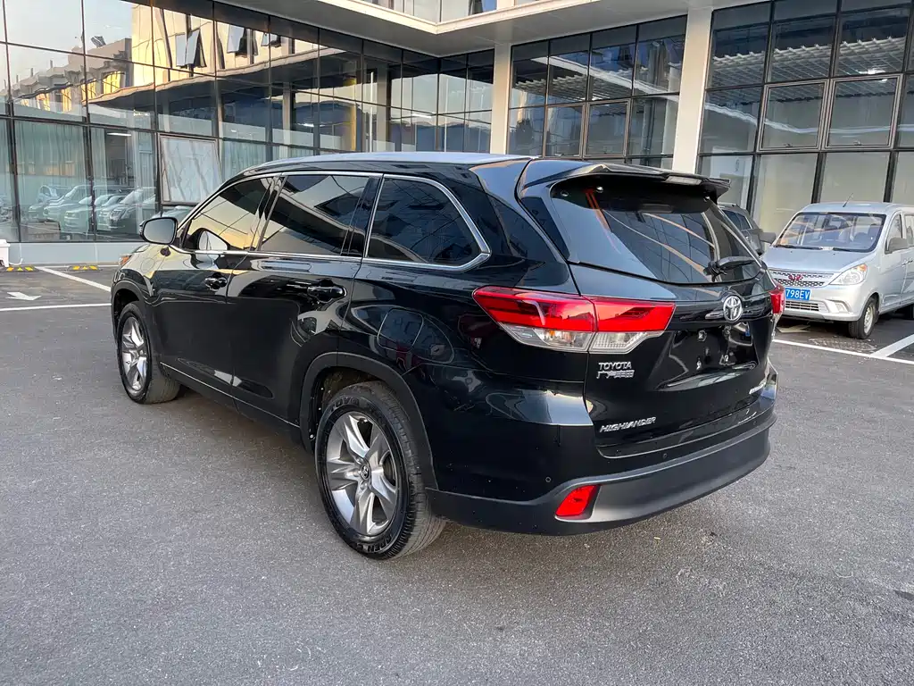 Toyota Highlander 2019 — фото 17