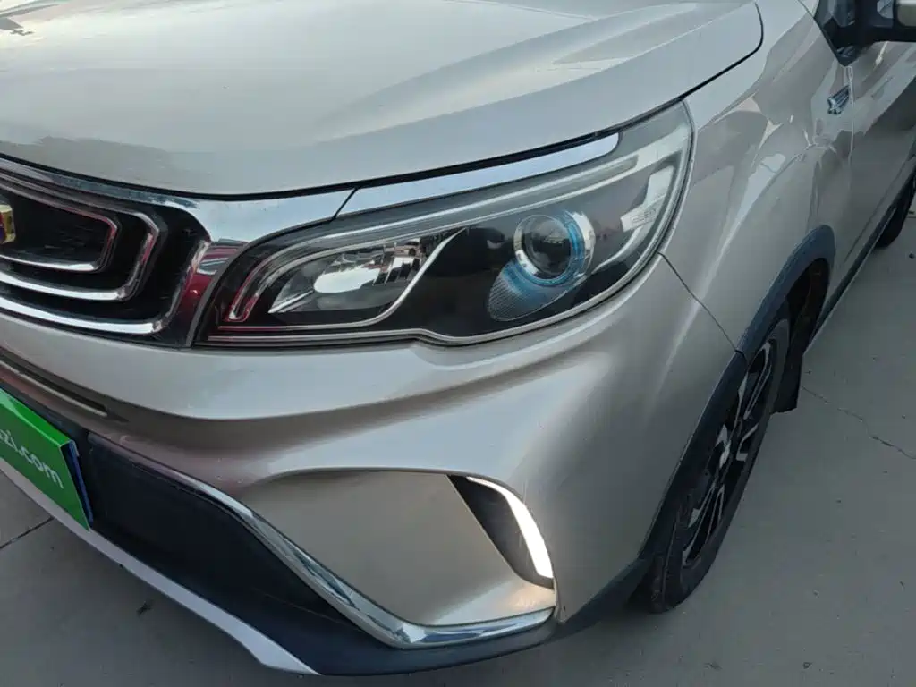 Geely Vision X3 2018 — фото 24