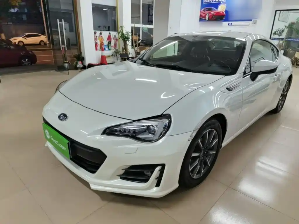 Subaru BRZ 2017 — фото 1
