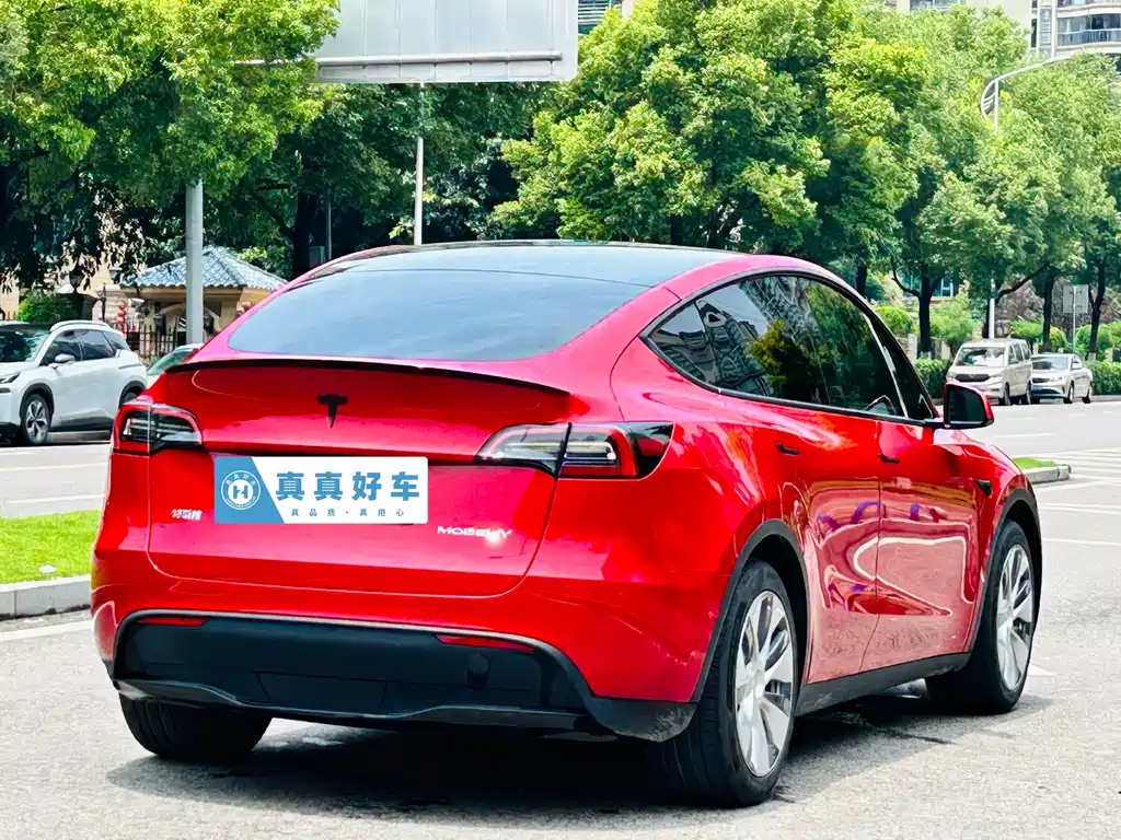 Tesla Model Y 2022 — фото 11