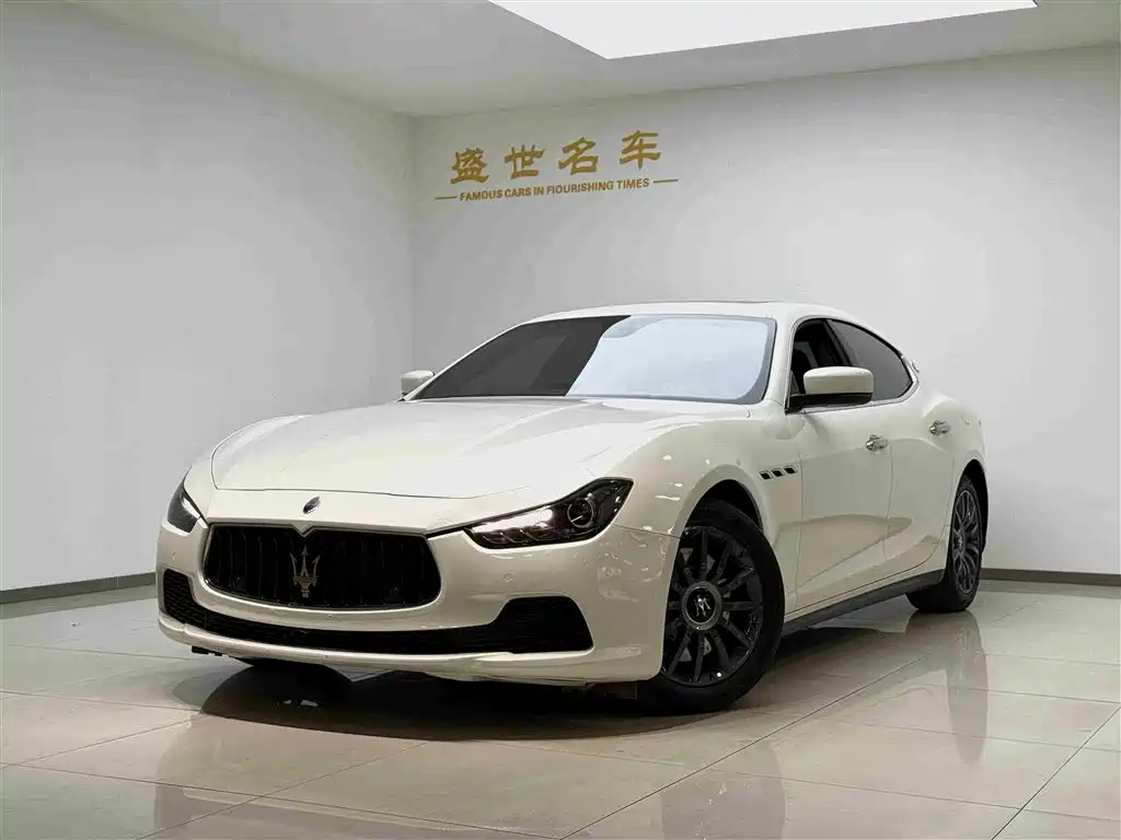 Maserati Ghibli 2015 — фото 1