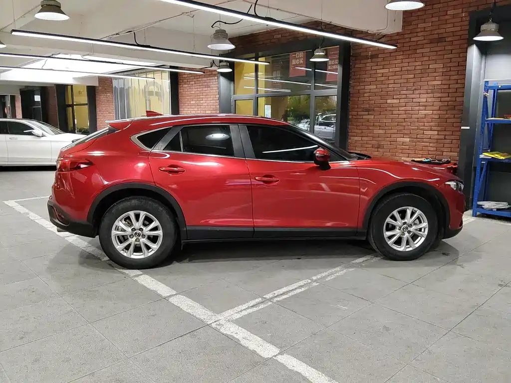 Mazda CX-4 2018 — фото 5