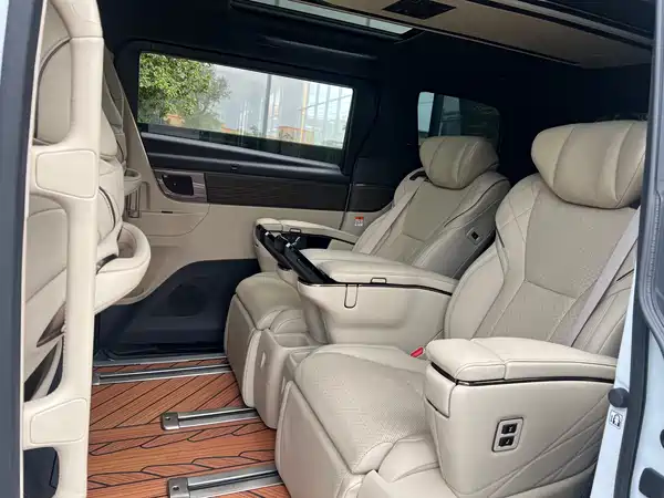 Toyota Alphard 2024
