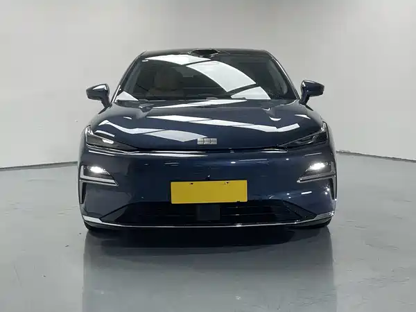 Geely Galaxy Starshine 8 2025