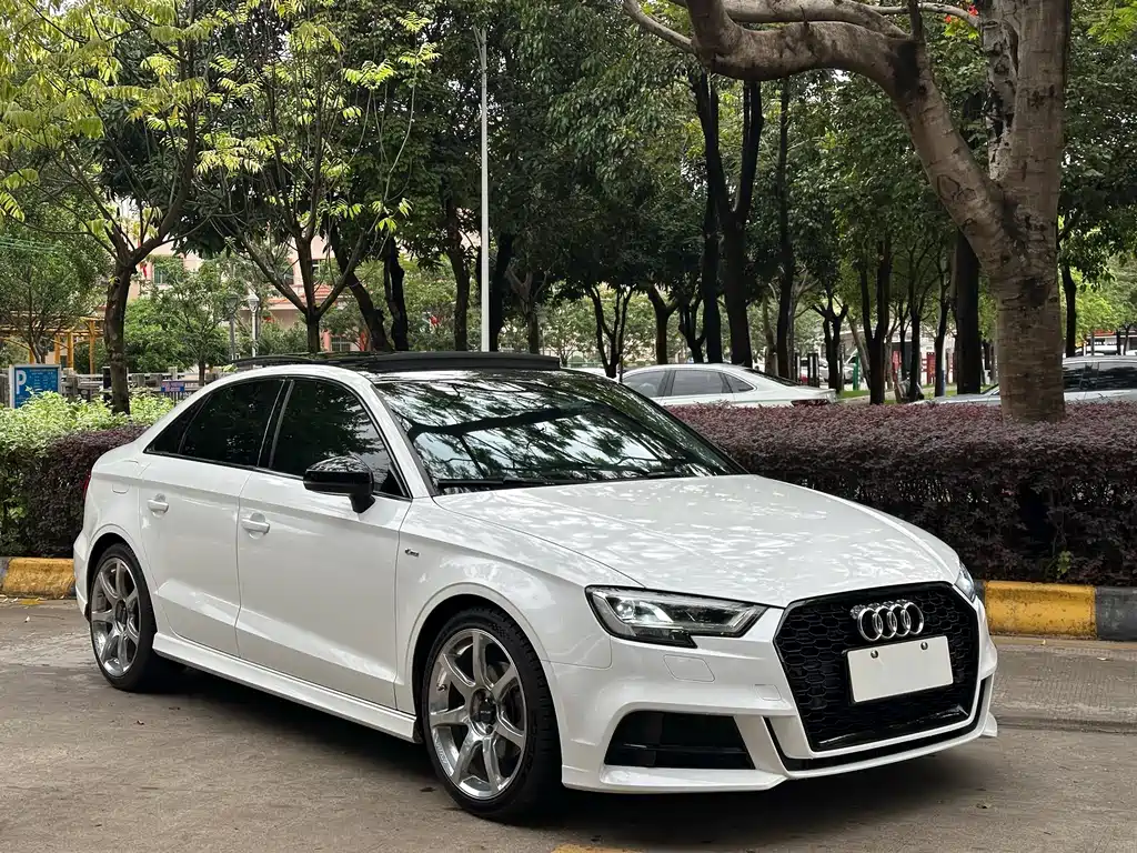 Audi A3 2017 — фото 3