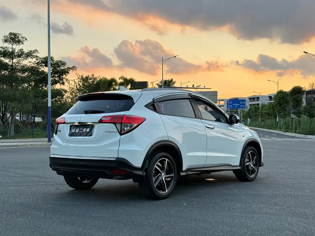 Honda Vezel 2021 — фото 4