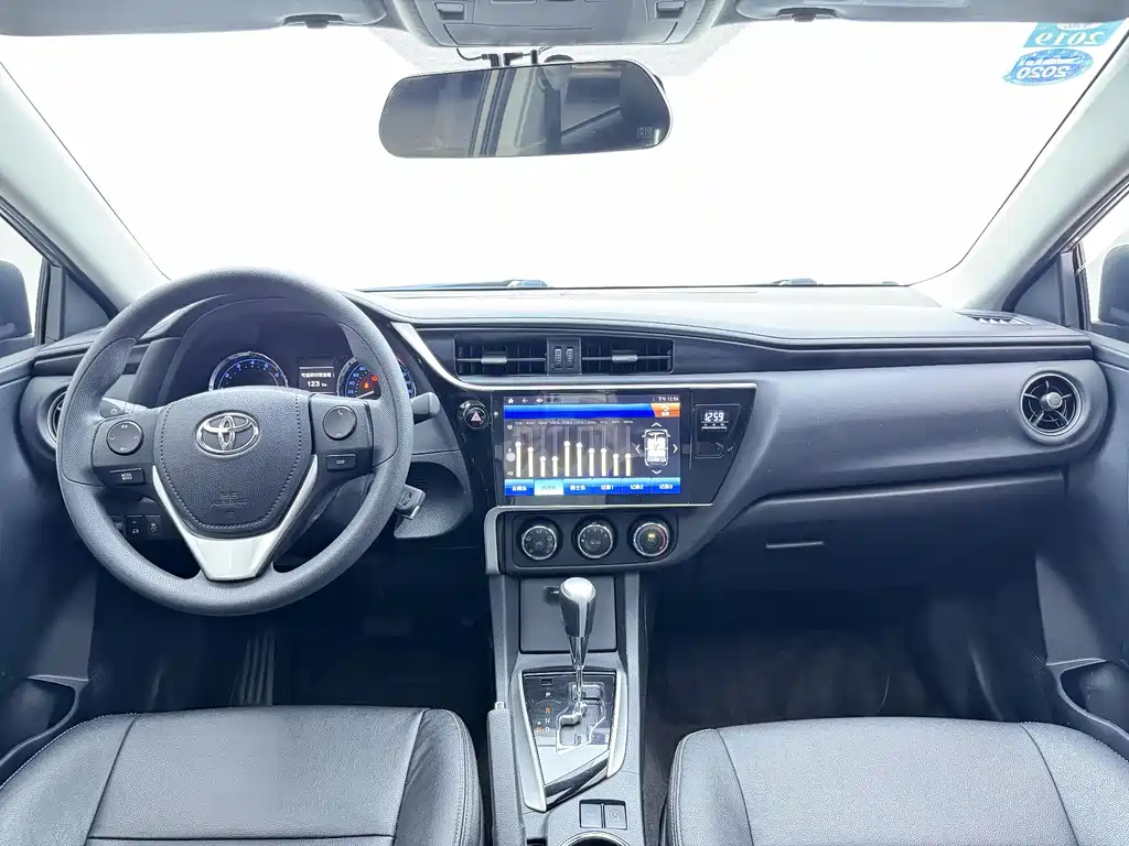Toyota Corolla 2017 — фото 5