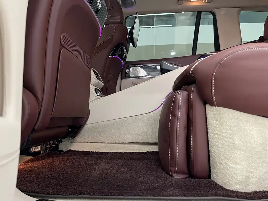 Mercedes-Benz GLS 2023 — фото 21
