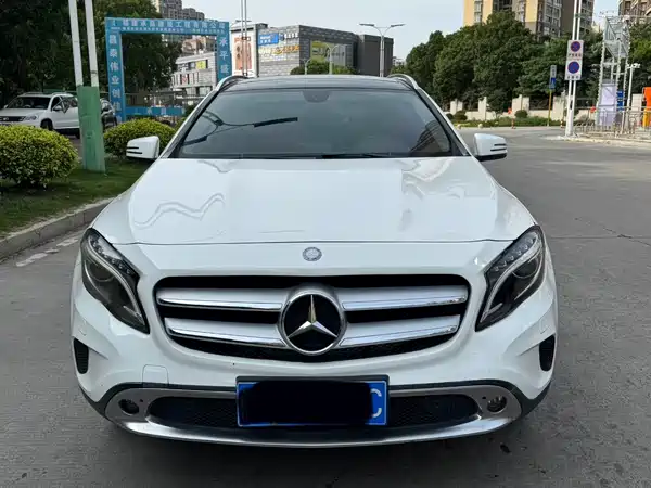 Mercedes-Benz GLA 2015