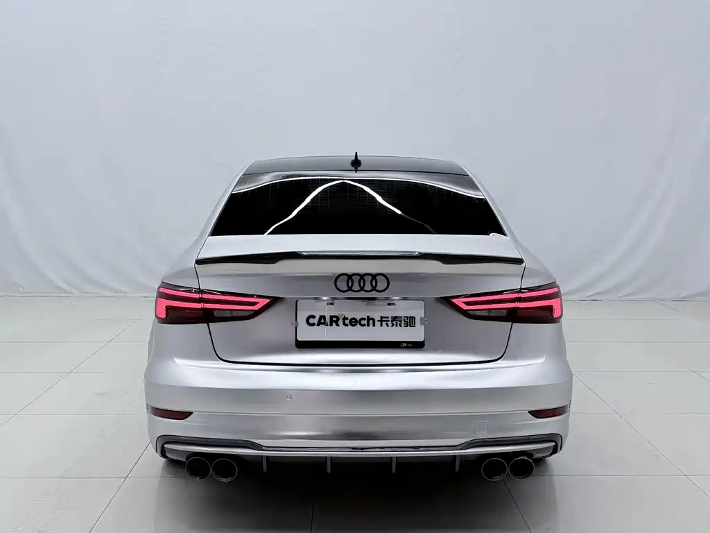 Audi A3 2018 — фото 15