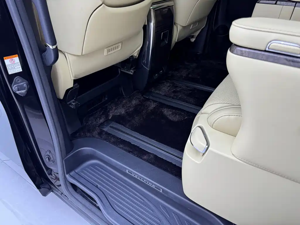 Toyota Vellfire 2020 — фото 9