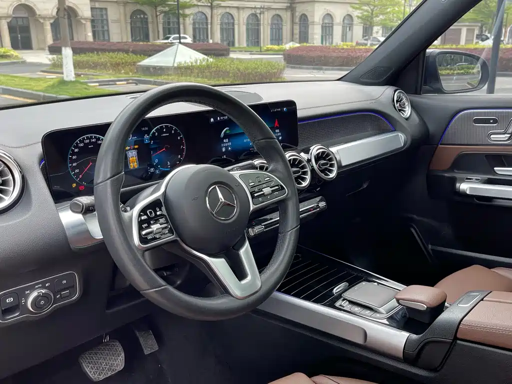Mercedes-Benz GLB 2022 — фото 16