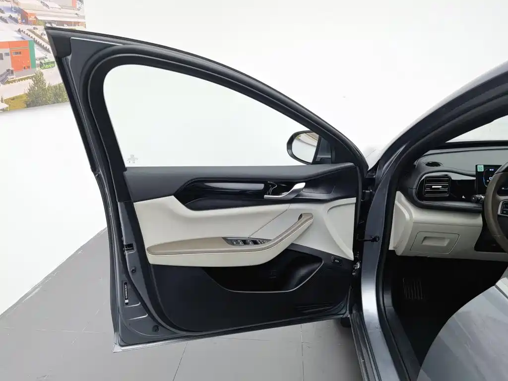 BYD Qin PLUS 2024 — фото 8