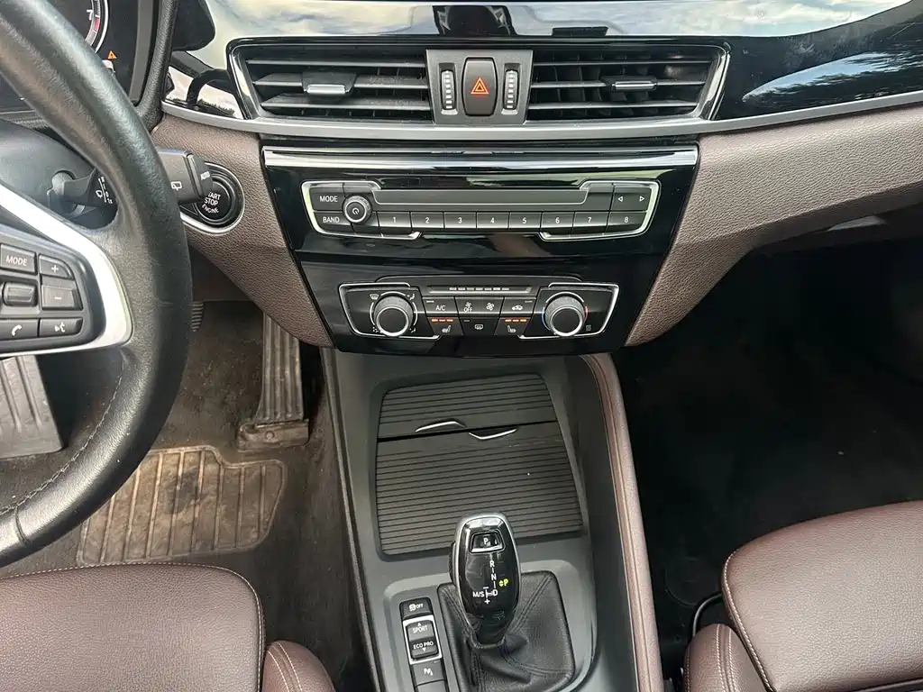 BMW X1 2022 — фото 14