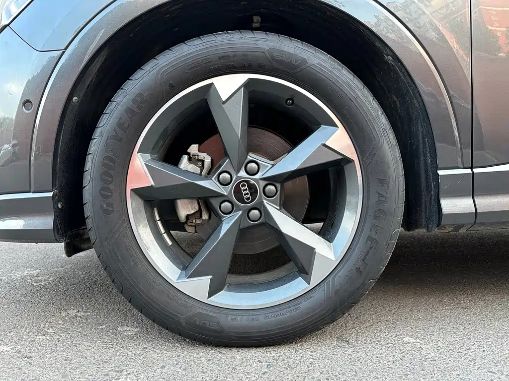 Audi Q3 2022 — фото 19