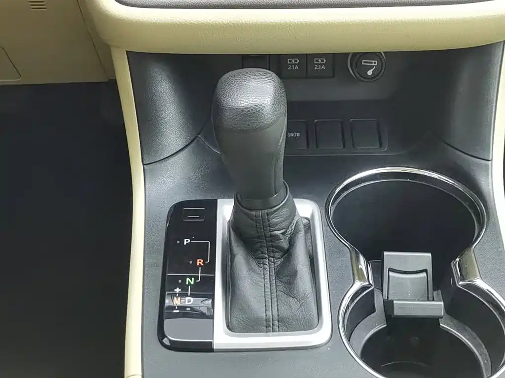 Toyota Highlander 2021 — фото 13