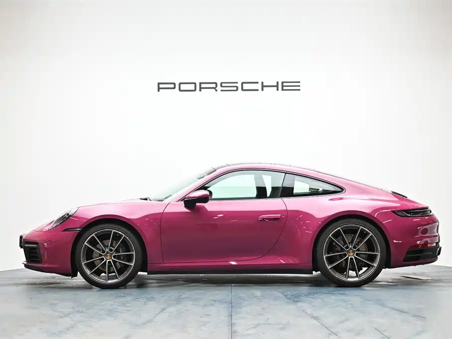 Porsche 911 2025 — фото 5