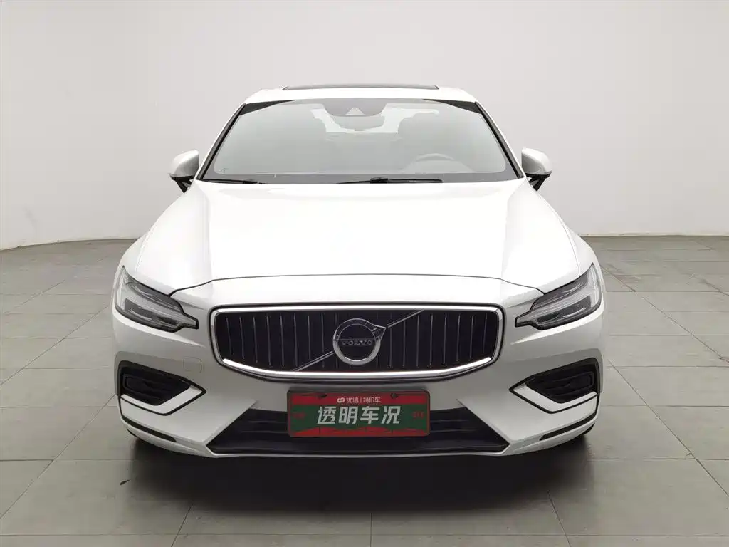 Volvo S60 2021 — фото 3