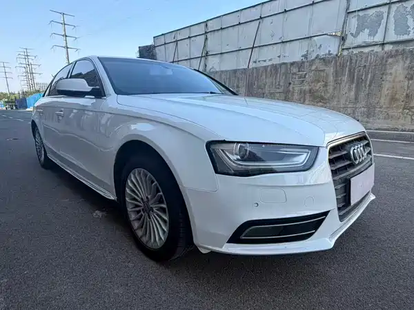 Audi A4L 2016