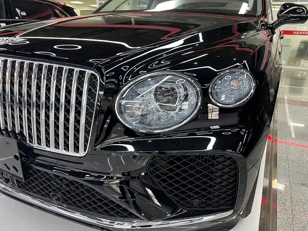 Bentley Bentayga 2024