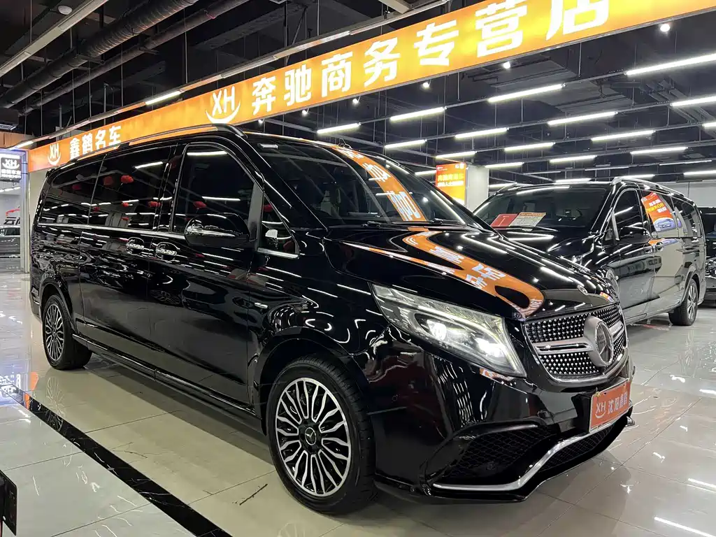 Mercedes-Benz V-Class 2018 — фото 1