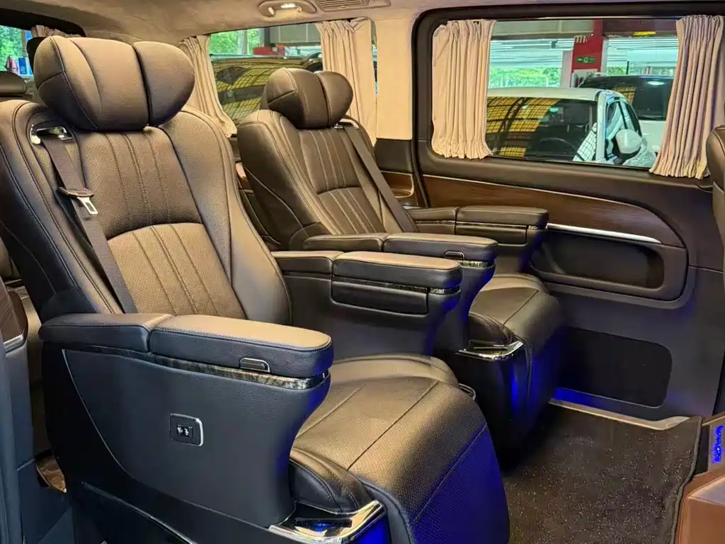 Mercedes-Benz V-Class 2022 — фото 5