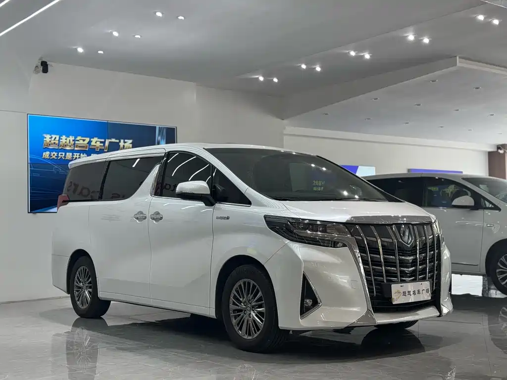 Toyota Alphard 2021 — фото 3