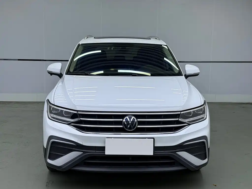 Volkswagen Tiguan L 2023