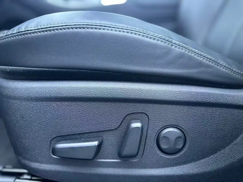 Hyundai Santa Fe 2023 — фото 11