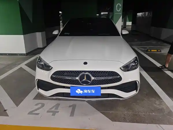 Mercedes-Benz C-Class 2024