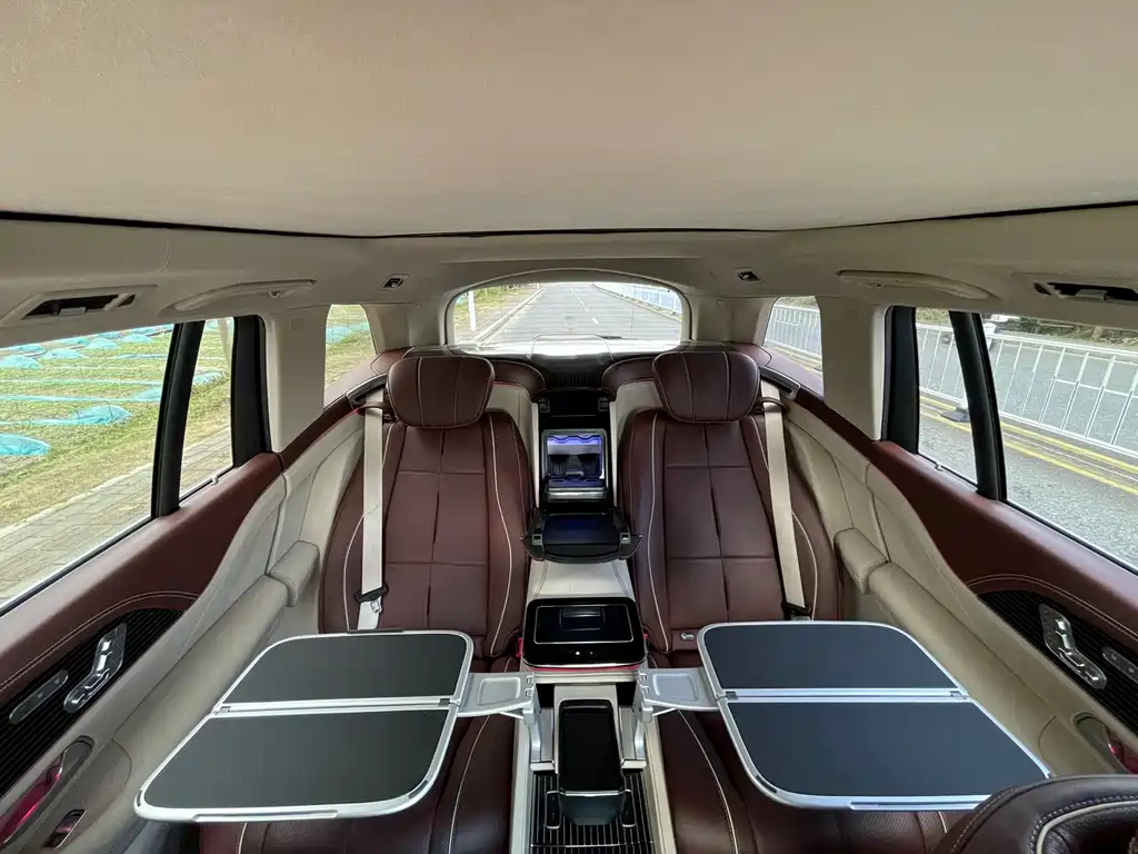 Mercedes-Benz GLS 2023 — фото 18