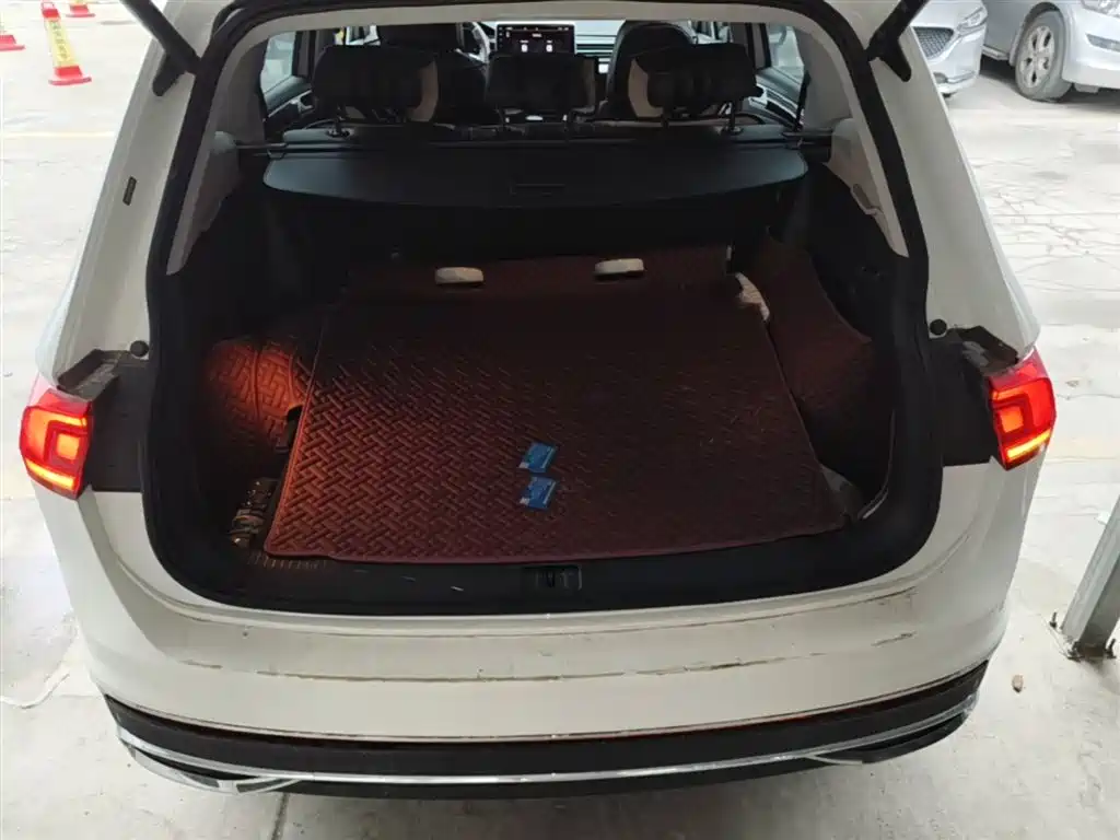 Volkswagen Tiguan L 2022 — фото 19