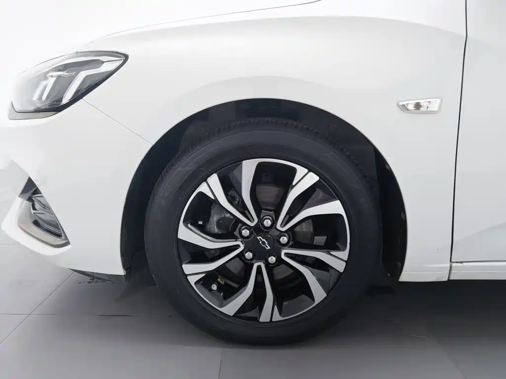 Chevrolet Cruze 2021 — фото 17