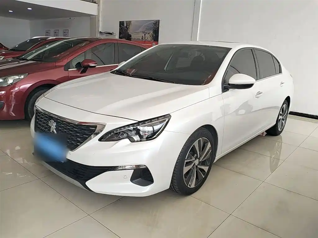 Peugeot 408 2024 — фото 1