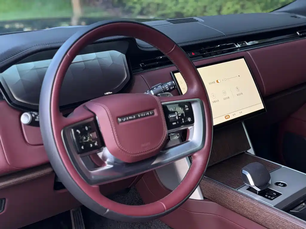 Land Rover Range Rover 2026 — фото 14