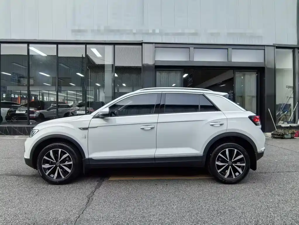 Volkswagen T-Roc 2024 — фото 7