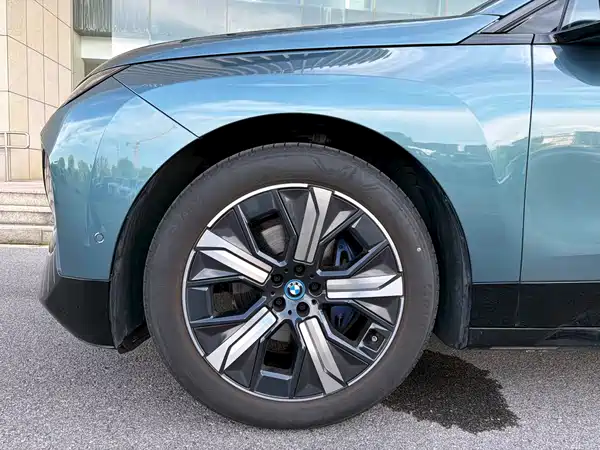 BMW iX 2024