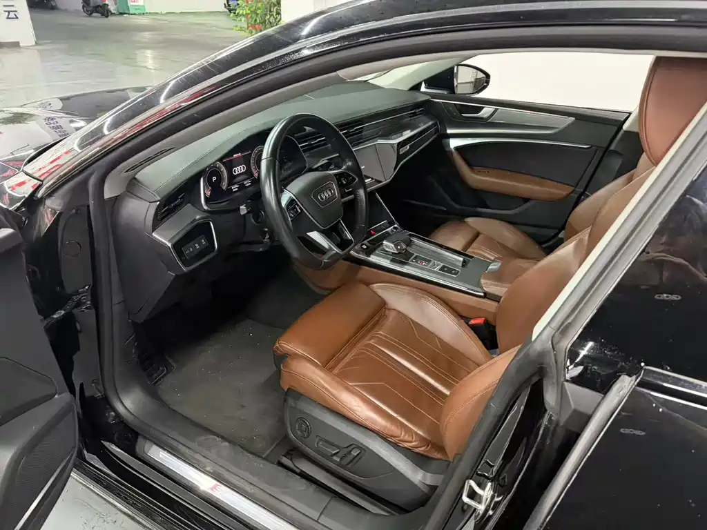 Audi A7 2021 — фото 12