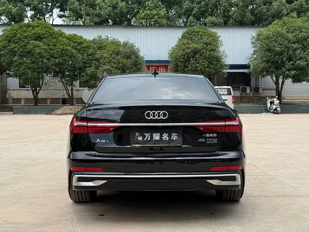 Audi A6L 2024 — фото 16