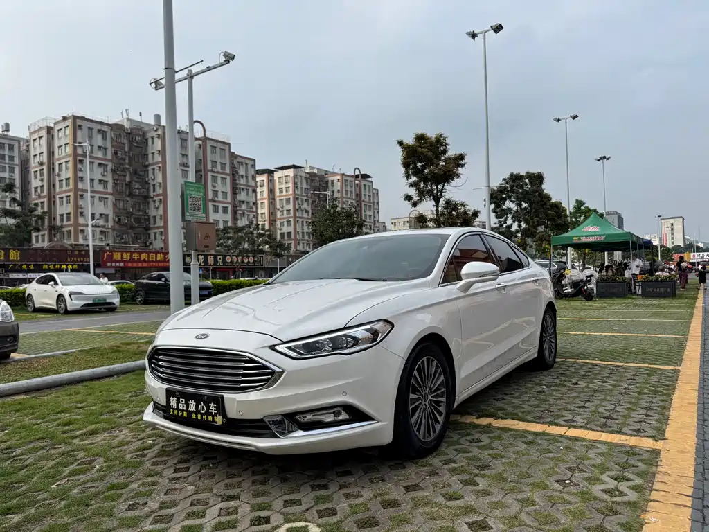 Ford Mondeo 2018 — фото 1