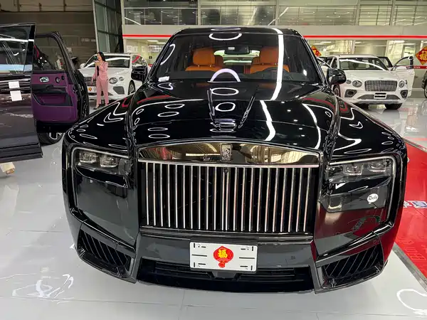 Rolls-Royce Cullinan 2024
