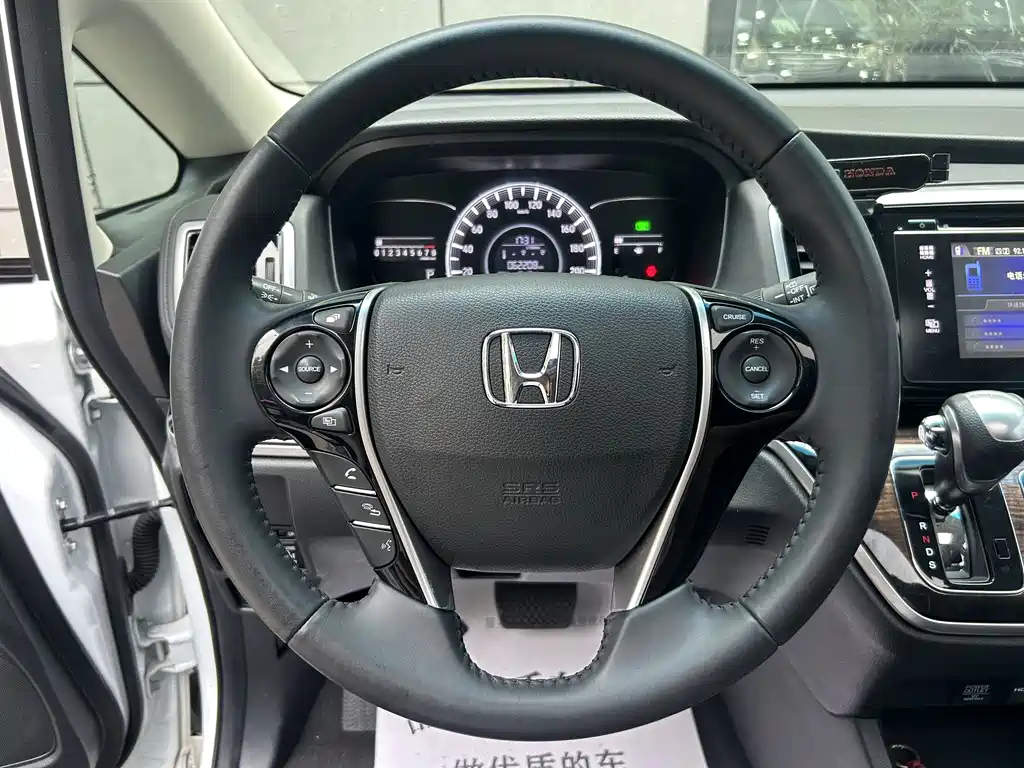 Honda Odyssey 2018 — фото 11