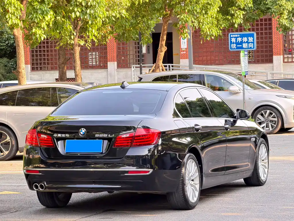 BMW 5 Series 2016
