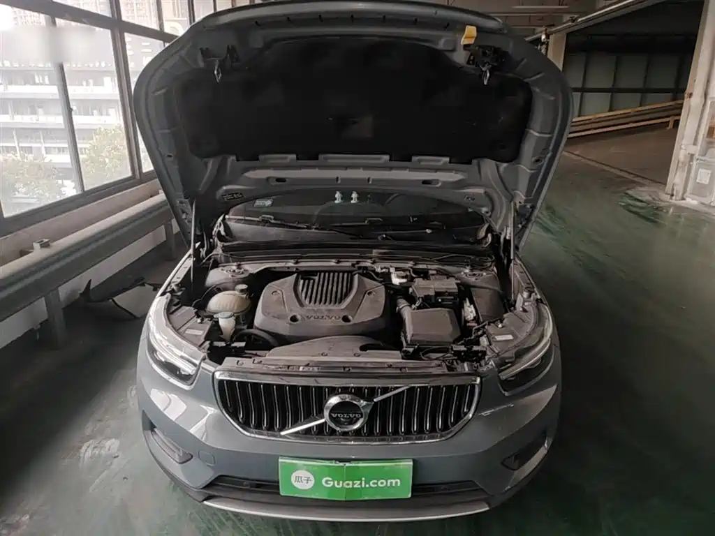 Volvo XC40 2020 — фото 20